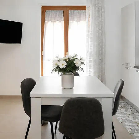 Holiday home Casa Via Roma 103 *