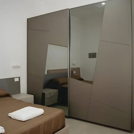 Holiday home Casa Via Roma 103 *